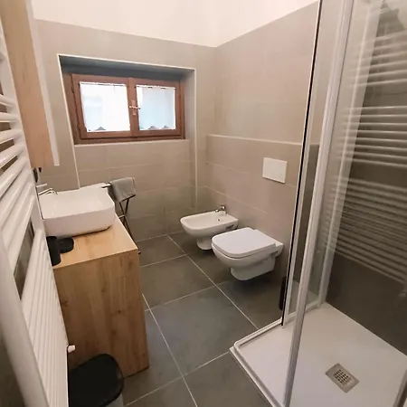 Casa Del Cerbiatto, A 5 Chilometri Da Argegno كاستيليونِ دينْتيلْفْ