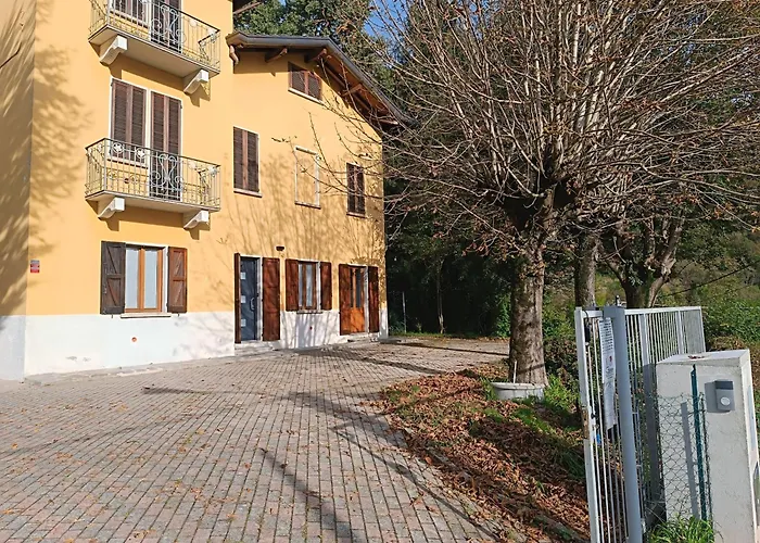 Casa Del Cerbiatto, A 5 Chilometri Da Argegno Lejlighed *