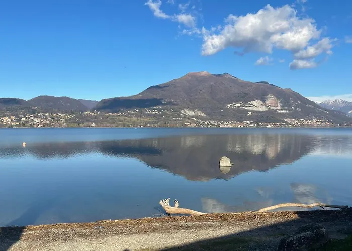 Casa Del Cerbiatto, A 5 Chilometri Da Argegno Lejlighed Castiglione dʼIntelvi